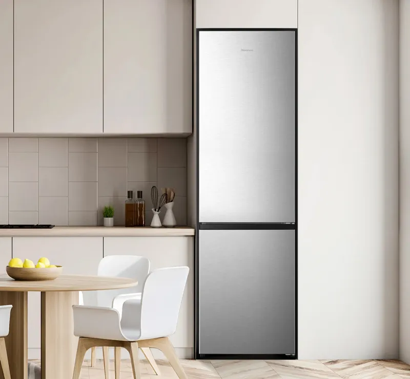 یخچال هایسنس 8 فوت RD-202