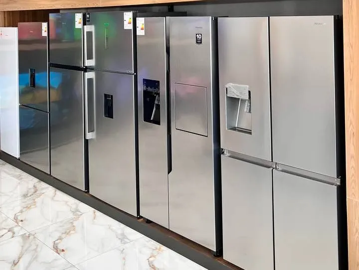 یخچال ساید بای ساید هایسنس آیپد دار 32 فوت RQ759N4Ibu1